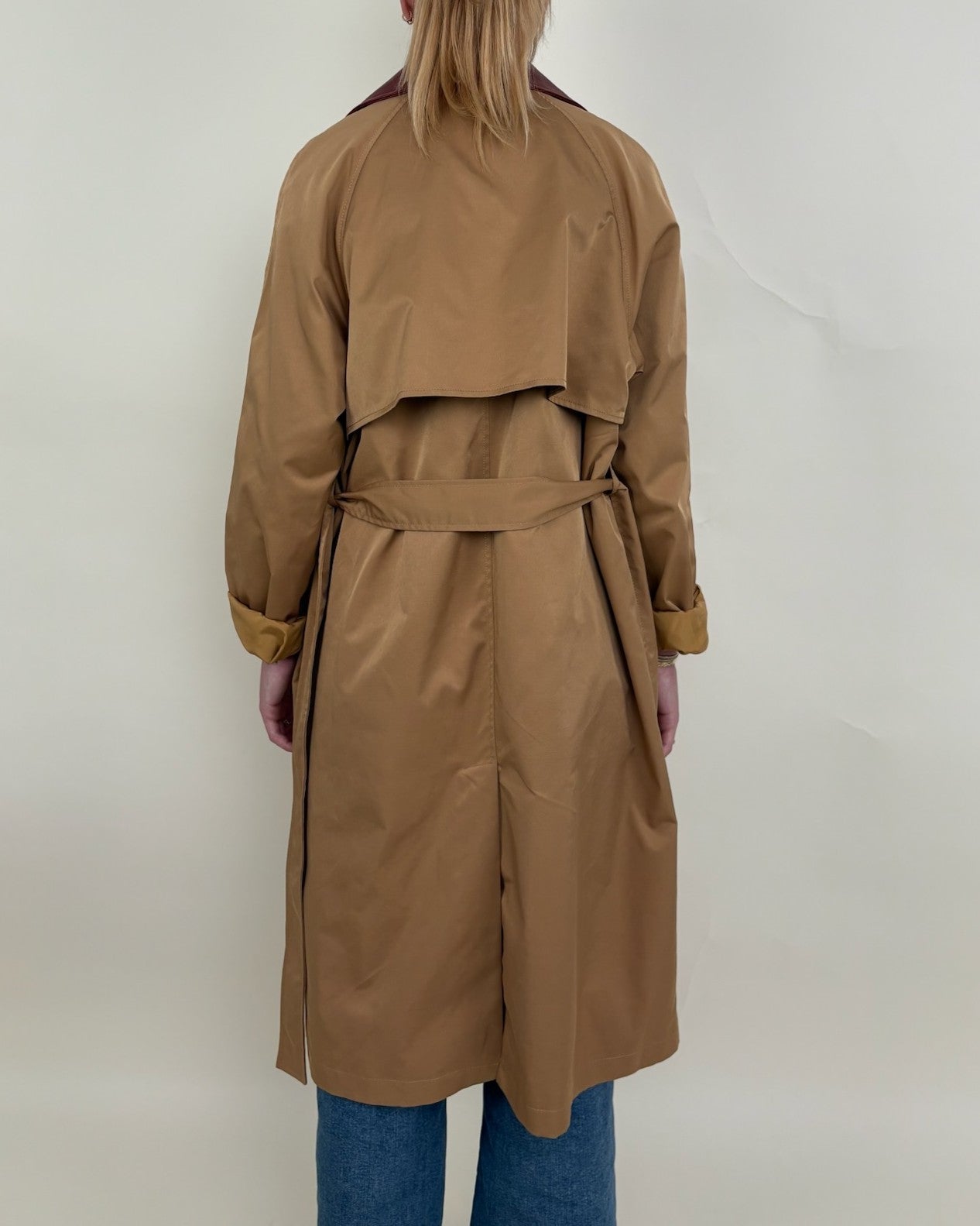Trench avec col contrasté