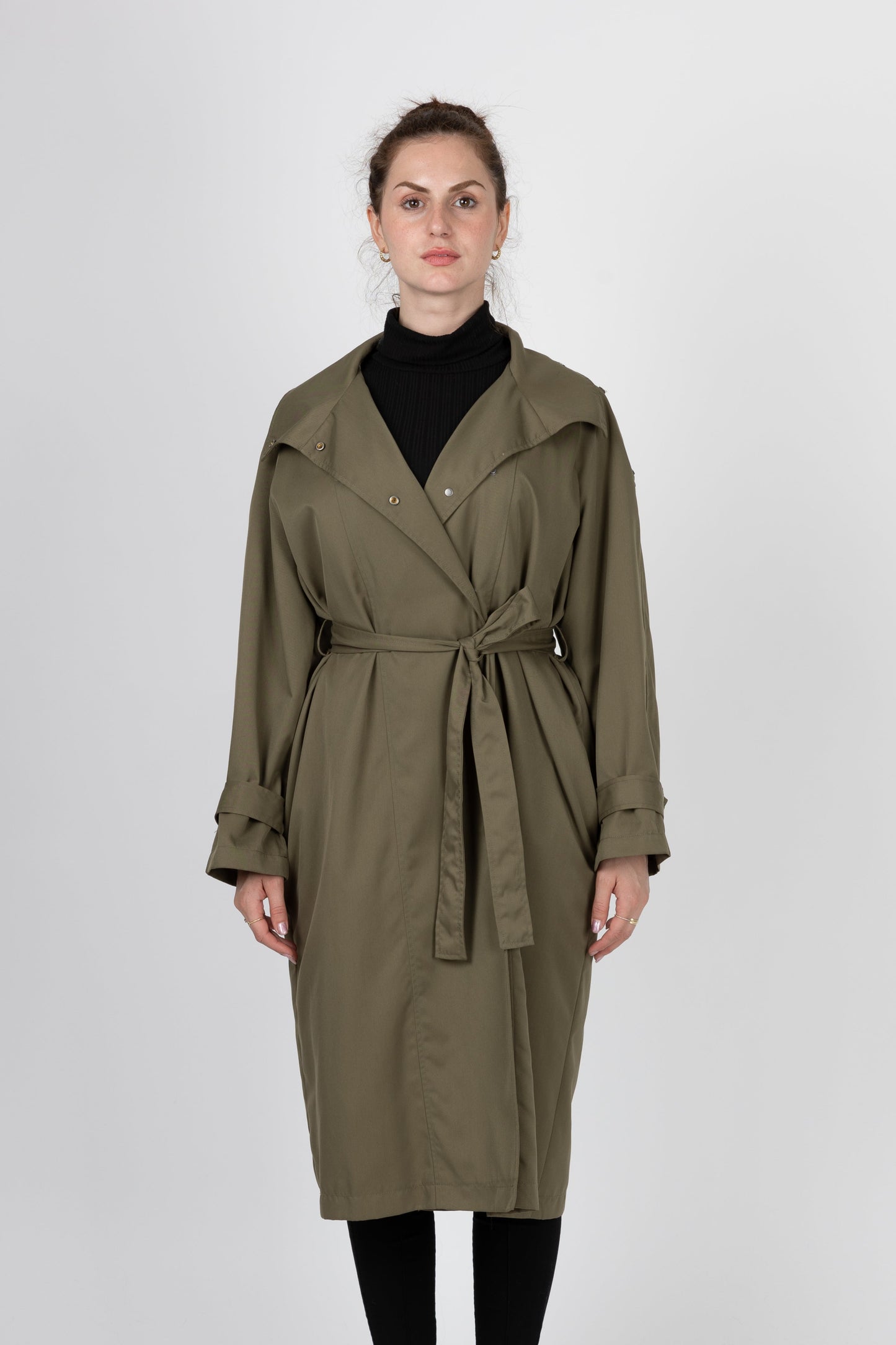 Long trench coat with snap buttons