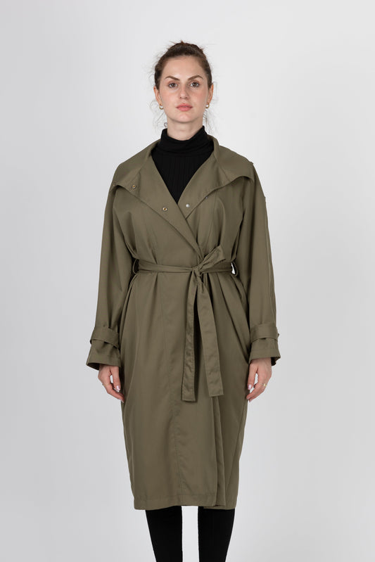 Long trench coat with snap buttons