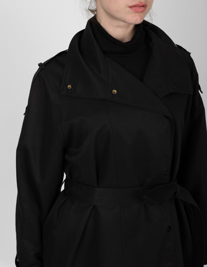 Long trench coat with snap buttons