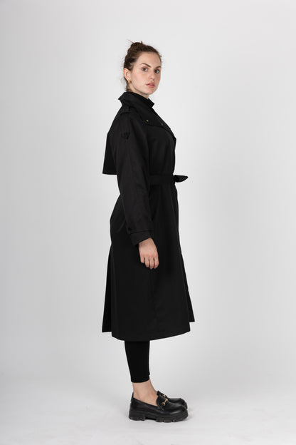 Long trench coat with snap buttons