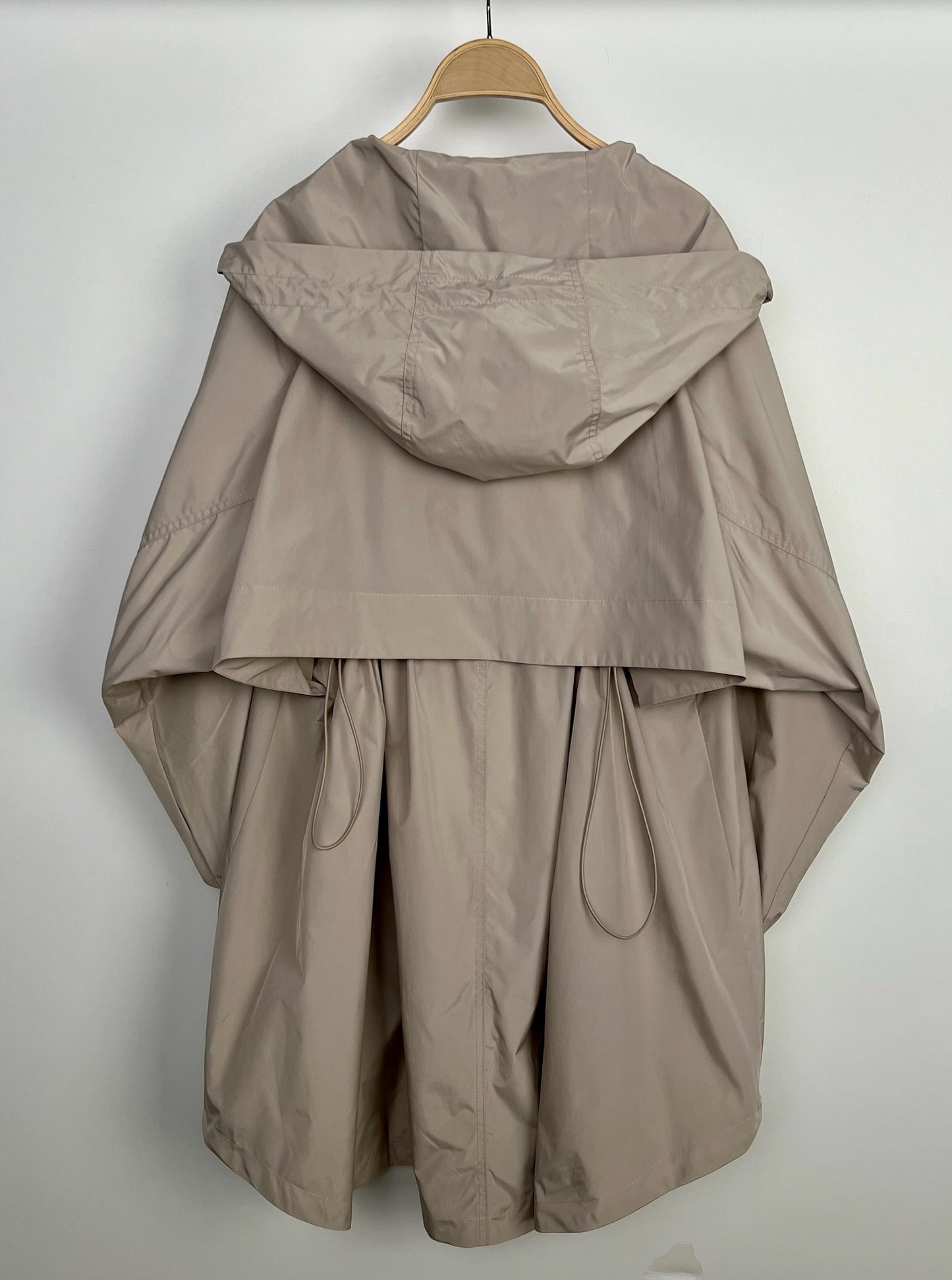 Long parka with hood