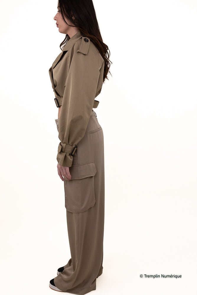 Loose-fitting cargo pants